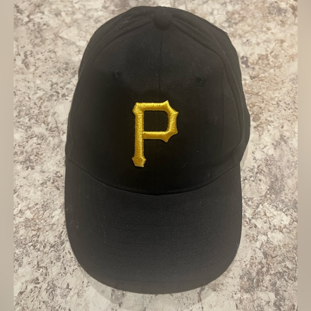 Pittsburgh Pirates Black Baseball Adjustable Hat Cap